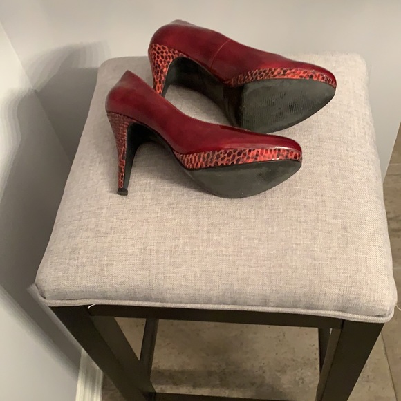 Red High Heels - Picture 4 of 4